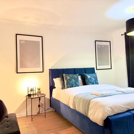 Rnm - Business Professionals Ready, Cost Effective For Large Stays! 3 Bedroom Lounge, Private Access & Entire Place, Kitchen & Washroom With Amenities, Smart Tv, Easy Access, Fast Wifi, Large Driveway, Great Transport Links, Near Worcester Hospital A ウスター エクステリア 写真