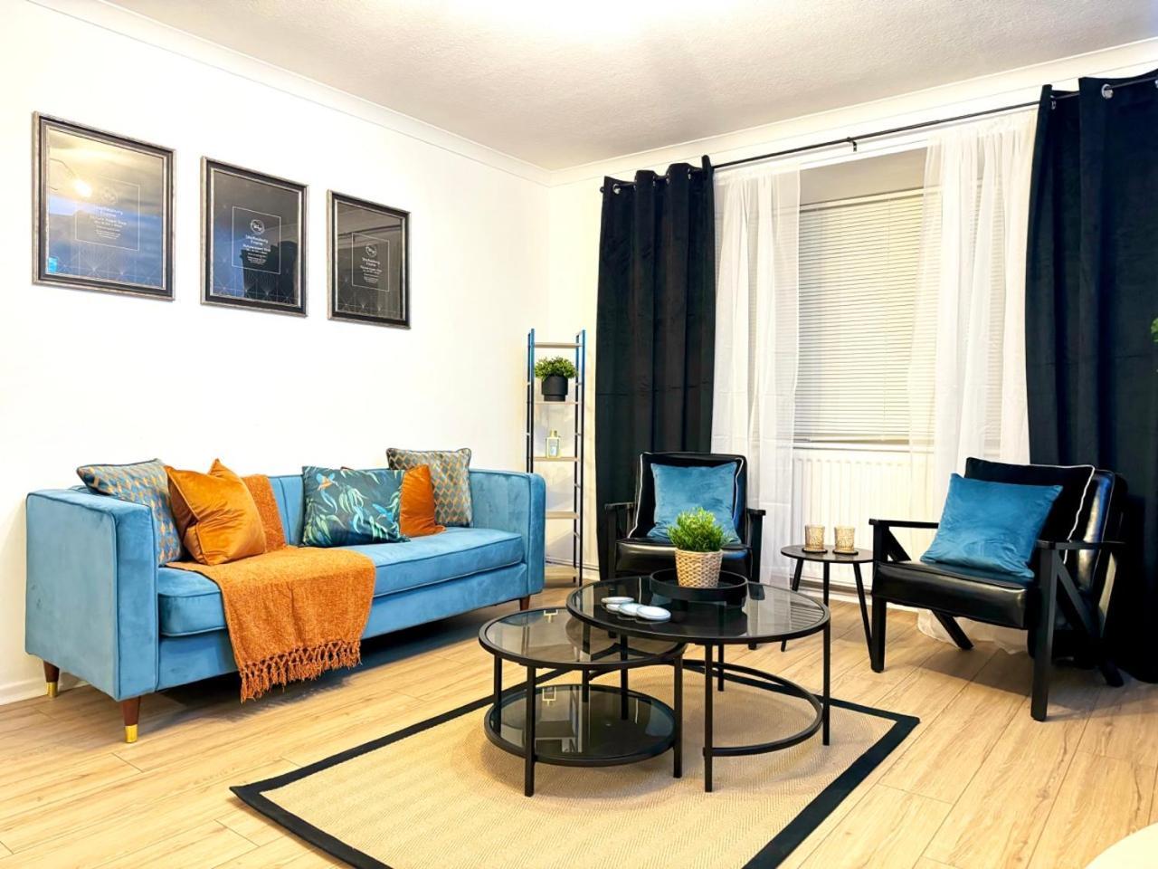 Rnm - Business Professionals Ready, Cost Effective For Large Stays! 3 Bedroom Lounge, Private Access & Entire Place, Kitchen & Washroom With Amenities, Smart Tv, Easy Access, Fast Wifi, Large Driveway, Great Transport Links, Near Worcester Hospital A ウスター エクステリア 写真